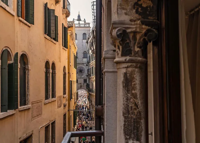 Torre dell'orologio Apartment by Bricola Apartments